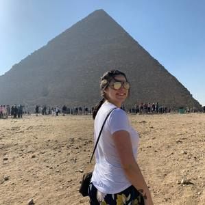 Meet your Posher, Evelyn